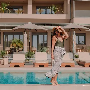 https://marble-luxury-suites.rethymnohotels.net